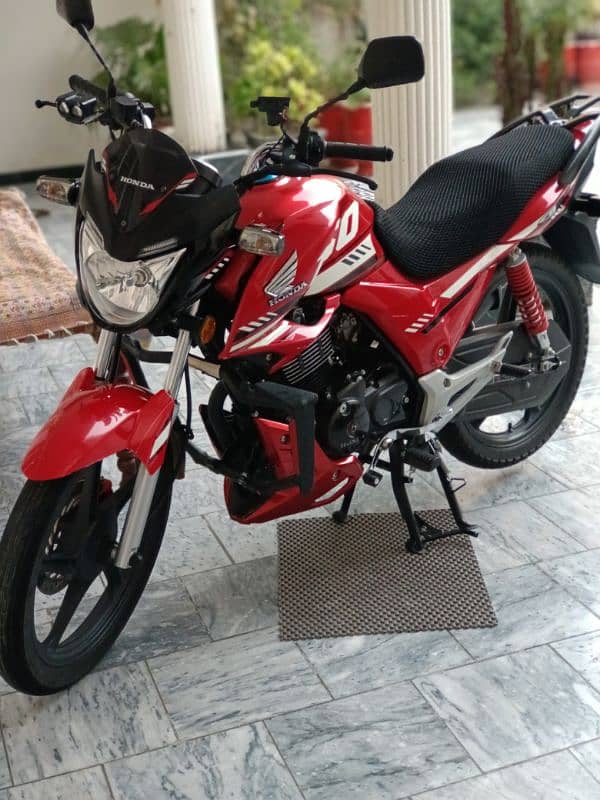 Honda CB150F 7