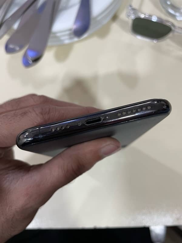 Apple Iphone 11 Pro Max (Non-Pta JV) 4