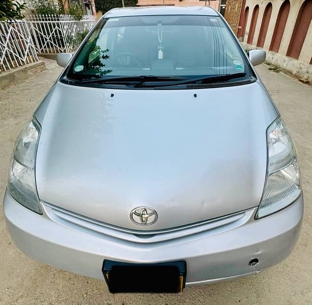 Toyota Prius 2011 1