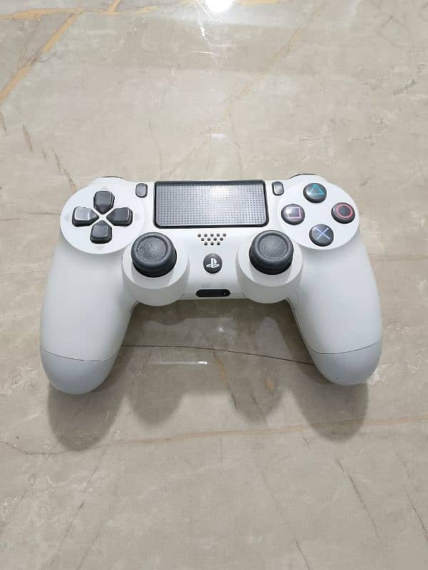 PS 4 controller 1