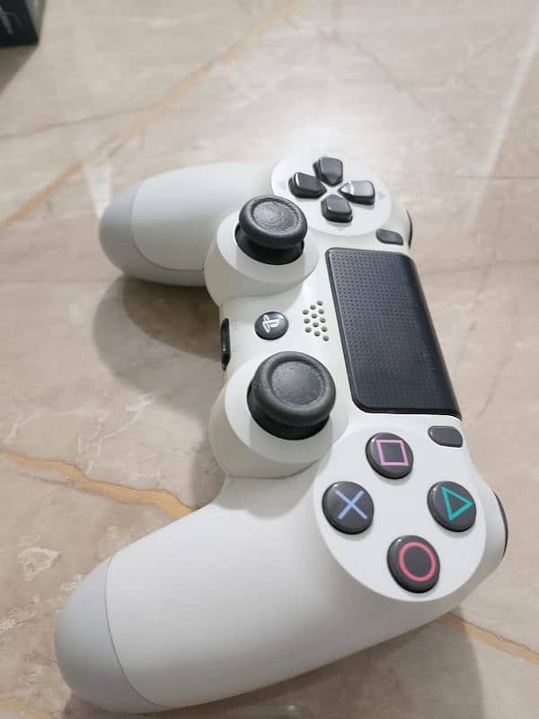 PS 4 controller 3