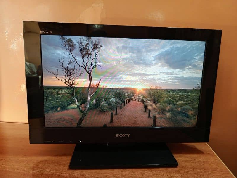 Sony Bravia 22-inch TV with HDMI – Ideal for CCTV, PC, television use 0