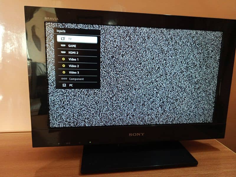 Sony Bravia 22-inch TV with HDMI – Ideal for CCTV, PC, television use 4