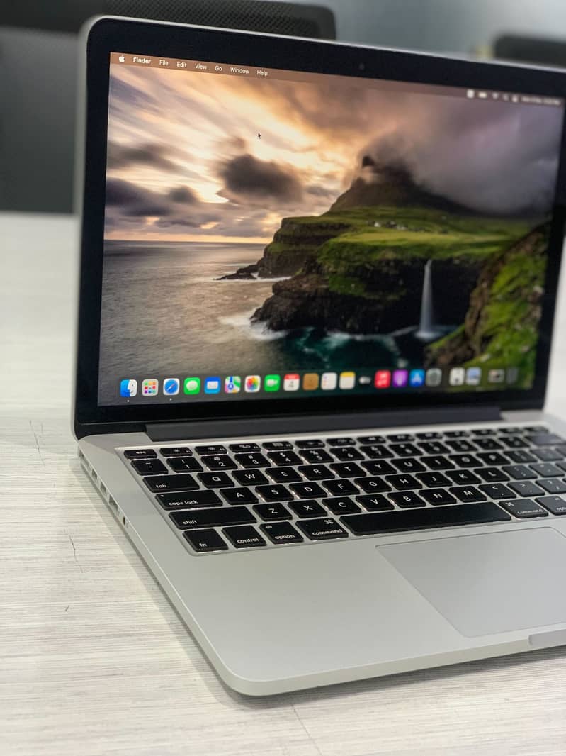 MacBook Pro 2015 13 inch Display 2