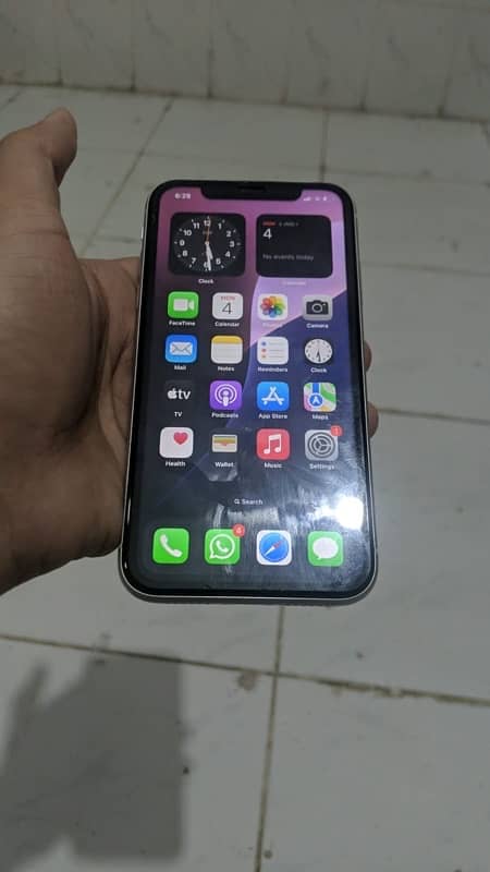 iPhone 11 | 128gb | Non PTA | waterpack lush condition 3