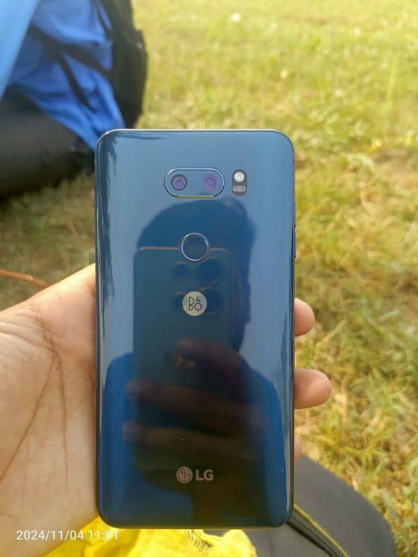 lg v 30 0