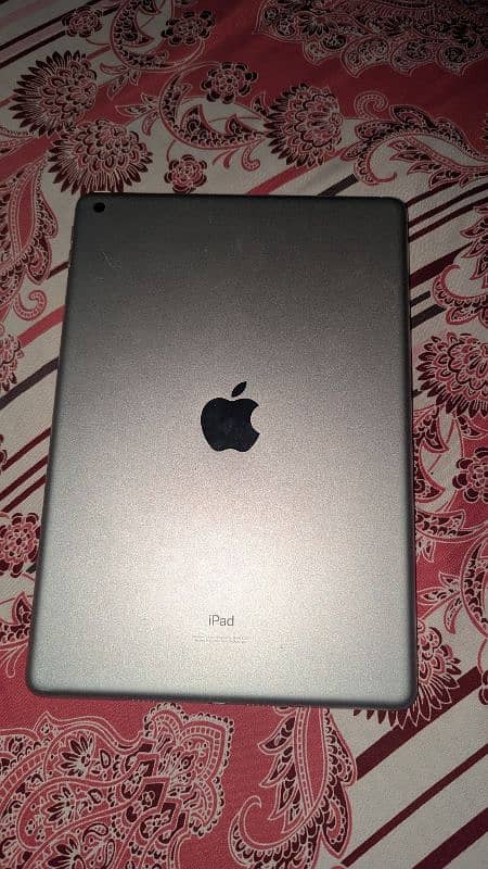 I Pad 9th Generation 64 gb with original box charger 5