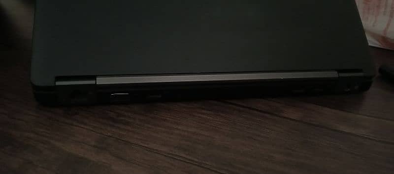 Dell Latitude E5450 4