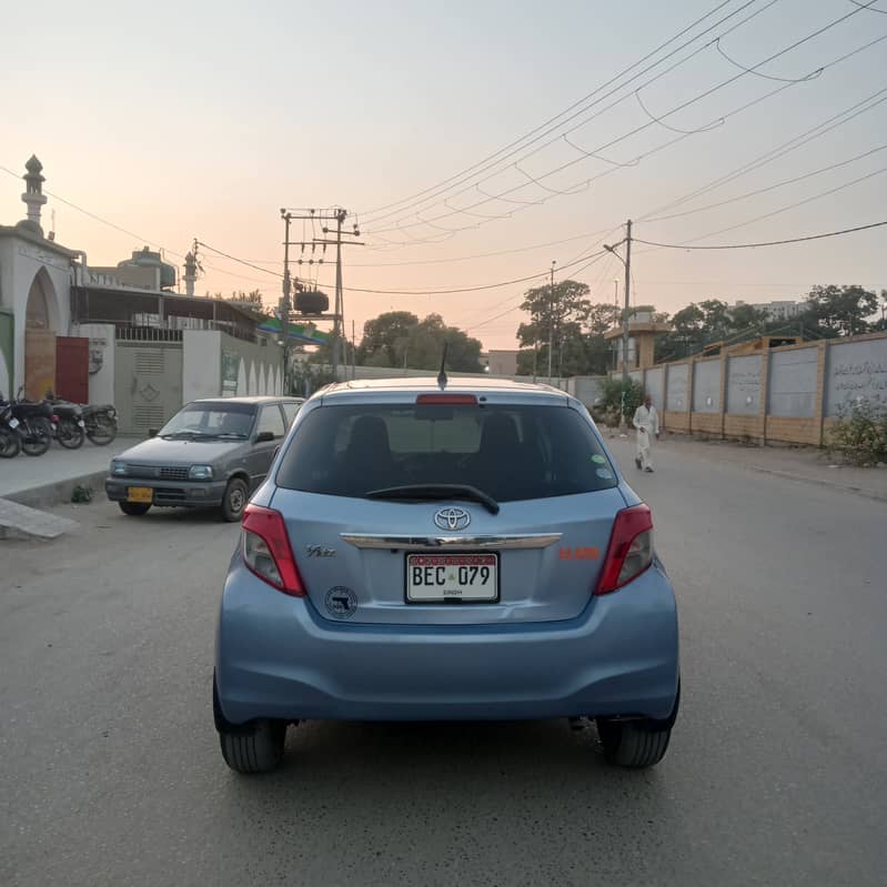 Toyota Vitz 2015 5