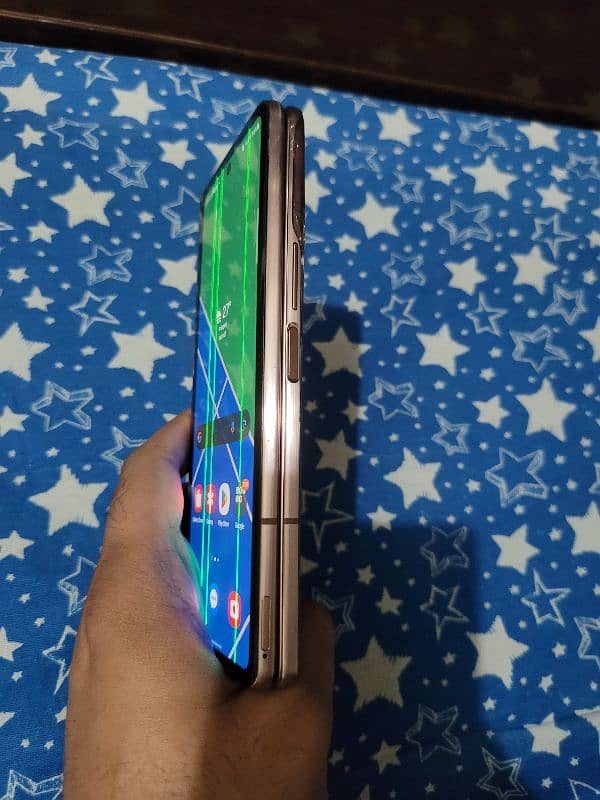 Samsung Galaxy Z Fold2 5G 2