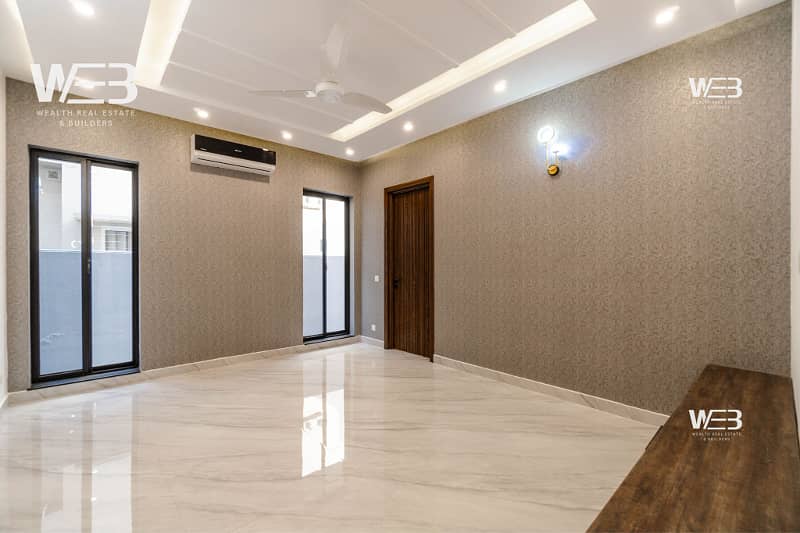 1 Kanal Modern Designed House Nearby All Amenities For Sale in Phase 6 23