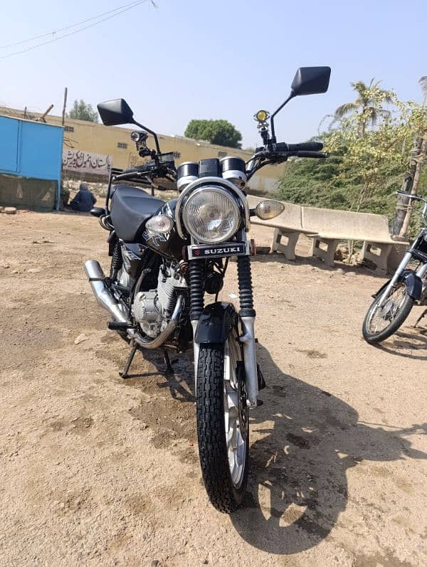 Suzuki GS 150 For Sale 3