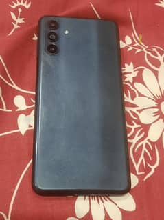 samsung A04s in 10/10 condition 4gb 128gb