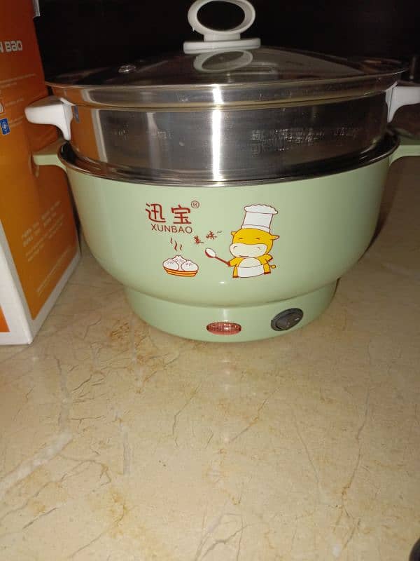 Electric cooking pot with steenless steel steamer, Size 22 CM,1.5 litr 1