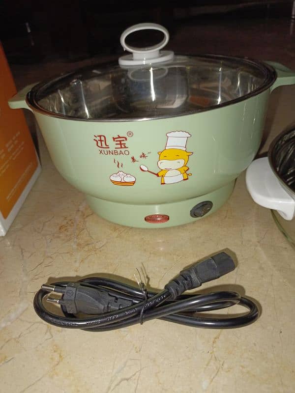 Electric cooking pot with steenless steel steamer, Size 22 CM,1.5 litr 4