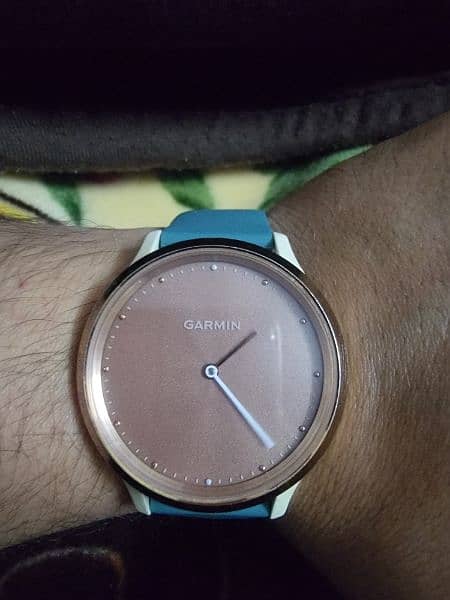 Garmin vivomove hr smart watch for sale. 5