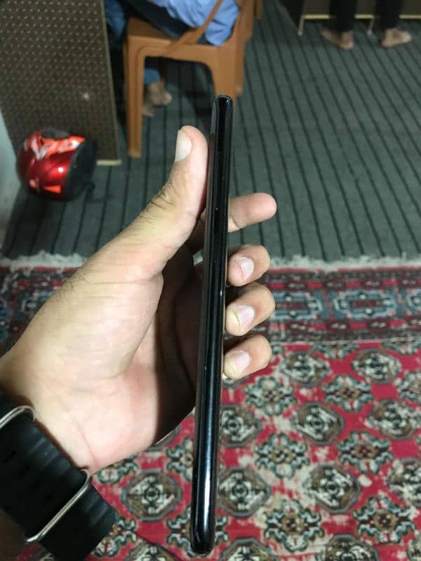 samung glaxay edge s8+ 4