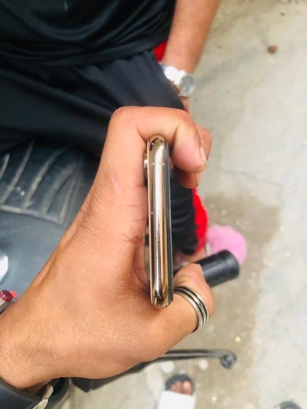 iphone xs non pta 4