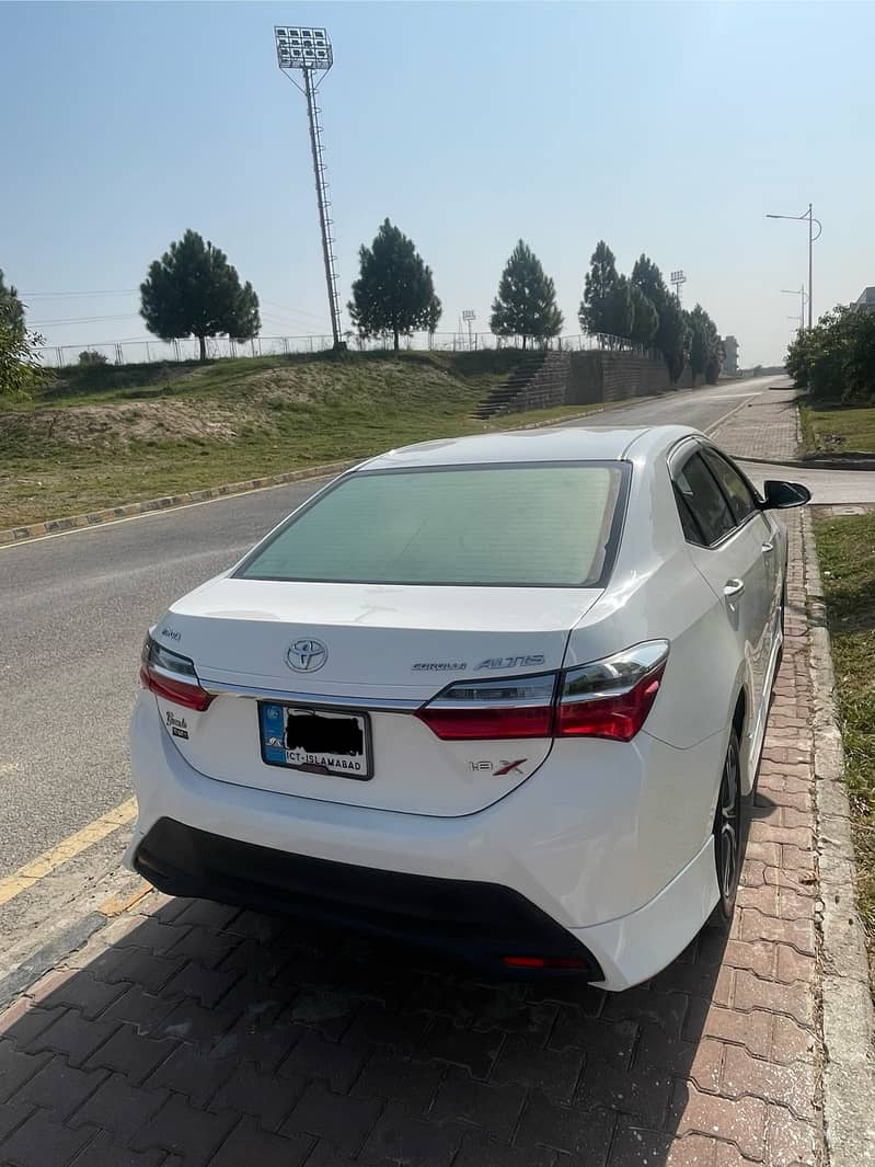 Toyota Altis Grande 2021 1.8 CVT Black Interior 6