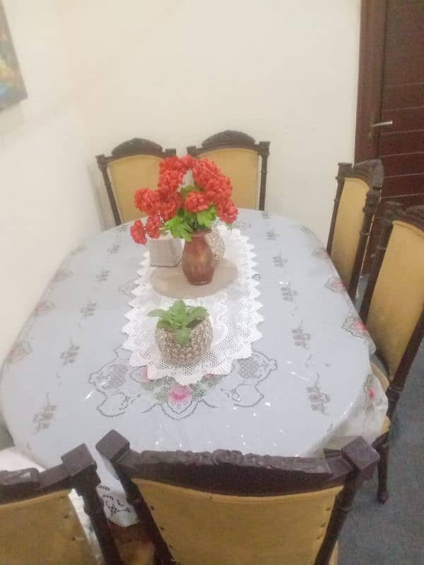 6 seat Dining table 2