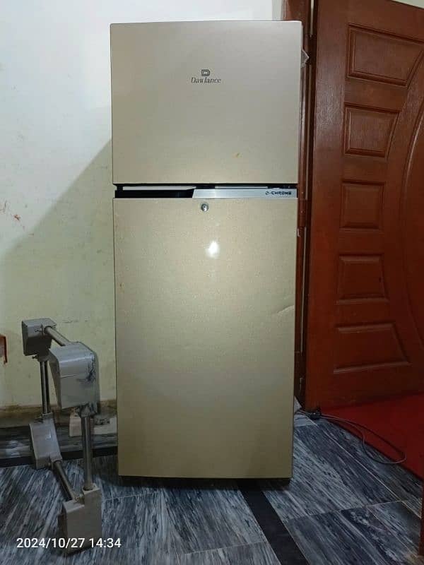 Large Dawlance 9173WB Chrome Fridge with Free Fridge Stand 11