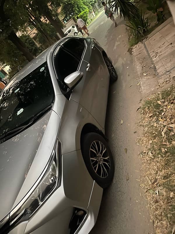 Toyota Corolla GLI 2015 (03215682896) 3