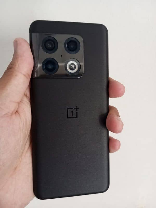 OnePlus 10 pro 8 ram 128 rom 3