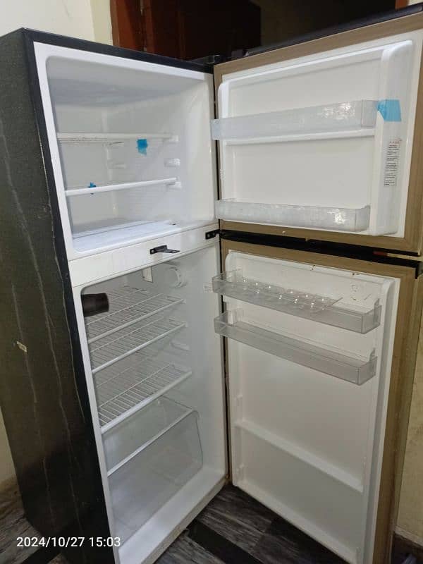 Large Dawlance 9173WB Chrome Fridge with Free Fridge Stand 2