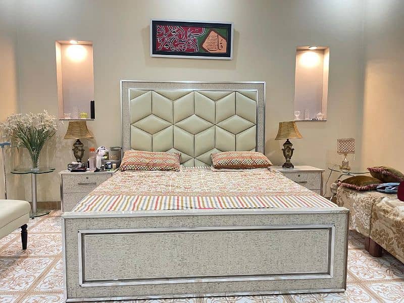 Bed set/ Wooden bed set/ Bedroom set/Double bed 11