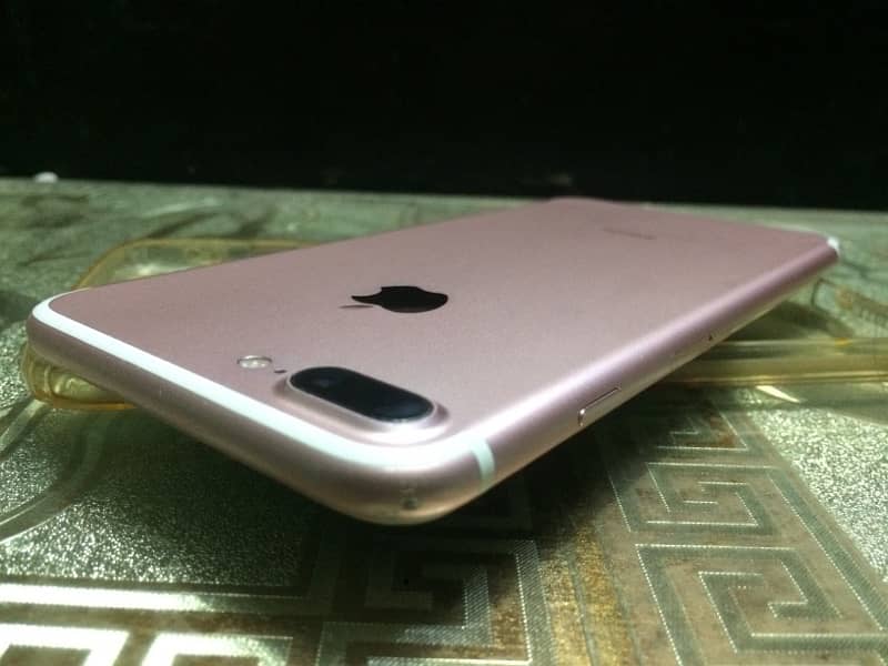 iphone 7 plus PTA approved read description 7