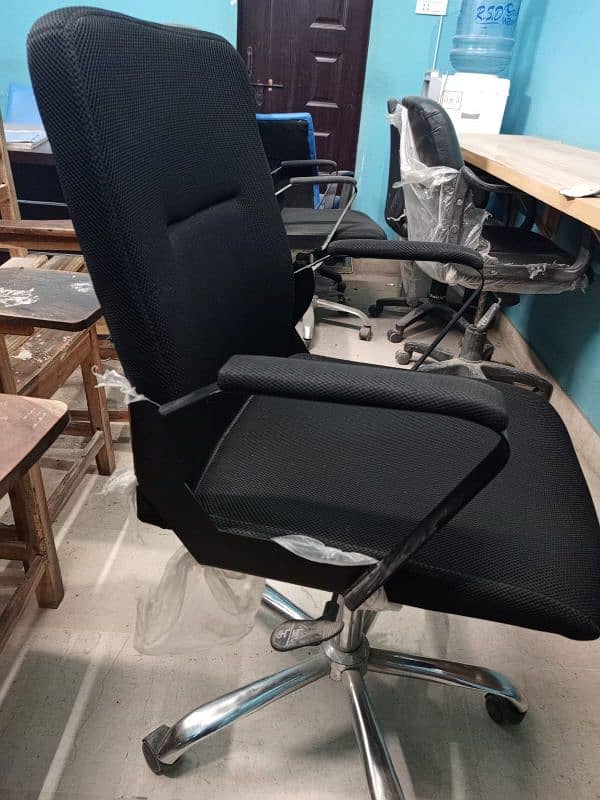 Used Office Chairs Just Like New 0