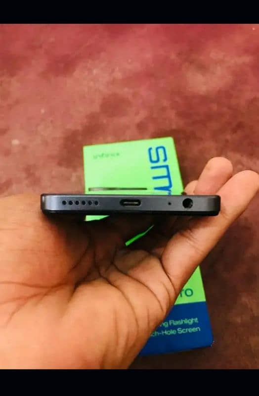 Infinix smart 8 pro 4+4ram 128gbmemory 3