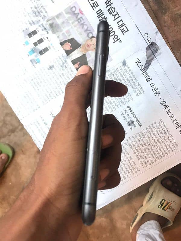 I want To Sale My Iphone 11 64gb battery health 87 6