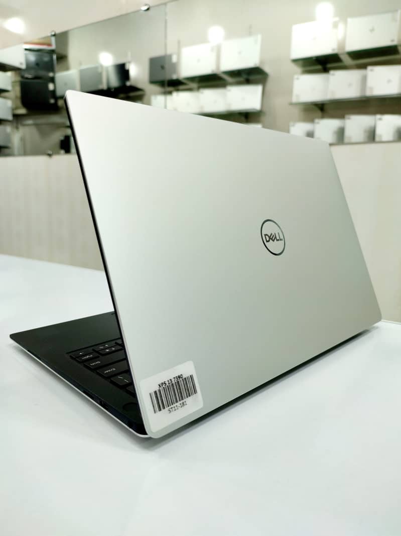 Dell XPS 13 9360 With Infinity Edge Ultrabook at ABID COMPUTER MULTAN 2