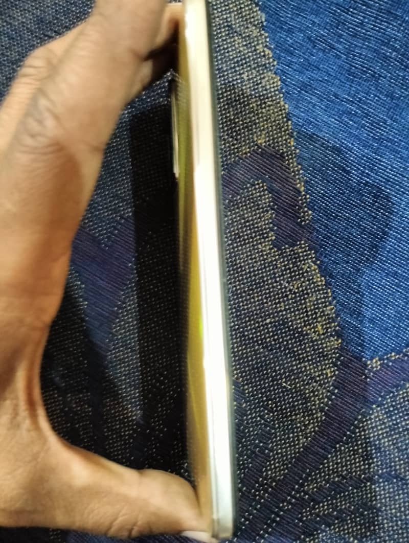 Vivo v23e like new 5