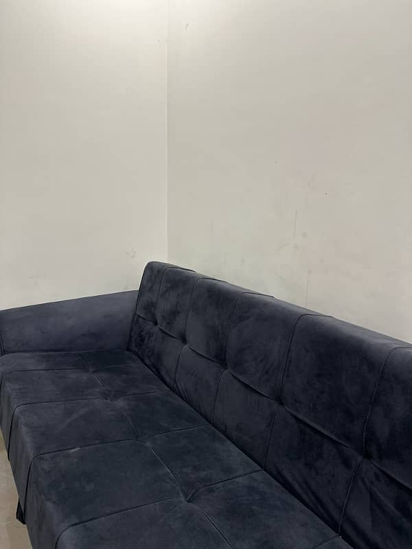 Lavish Studio Apartment Fully Furnished 33