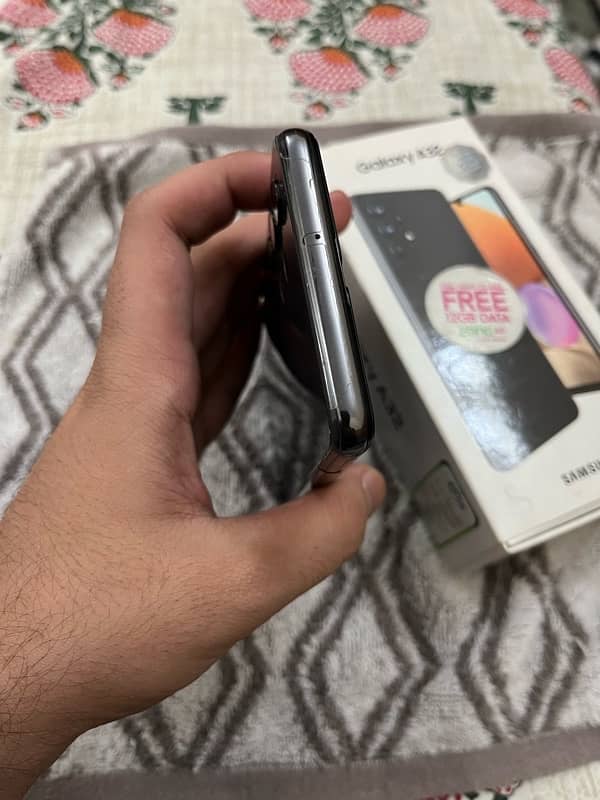 samsung a32 6/128 with box water pack set no fault iphone x,xs,11,12 3