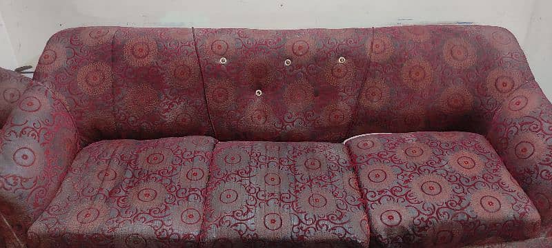 Affordable sofa set 0