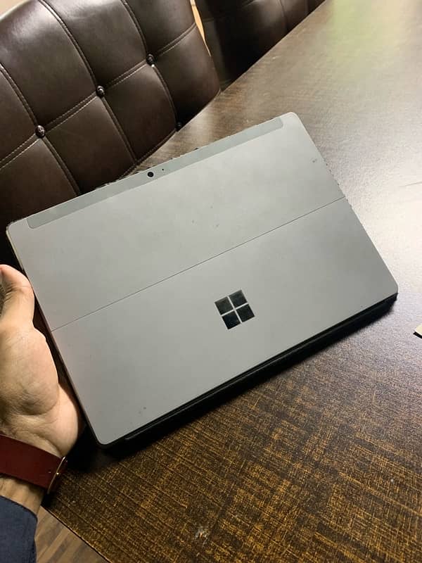 Microsoft Surface 3 laptop 2