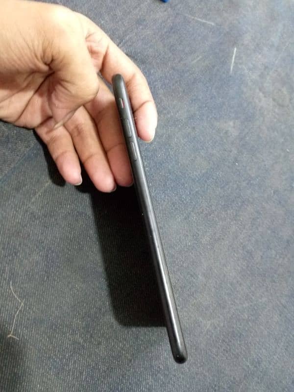 Iphone 7plus 64 non pta 3