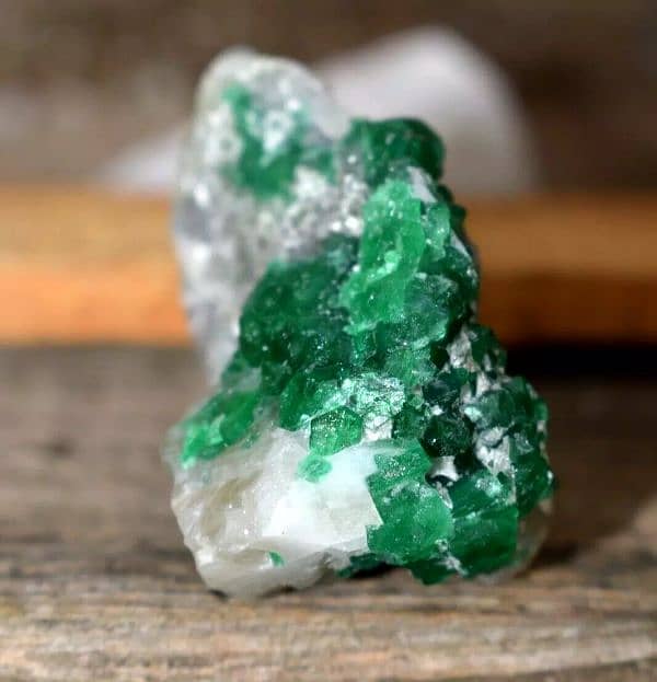 Swat Emerald crystals 10--5000 carats 5