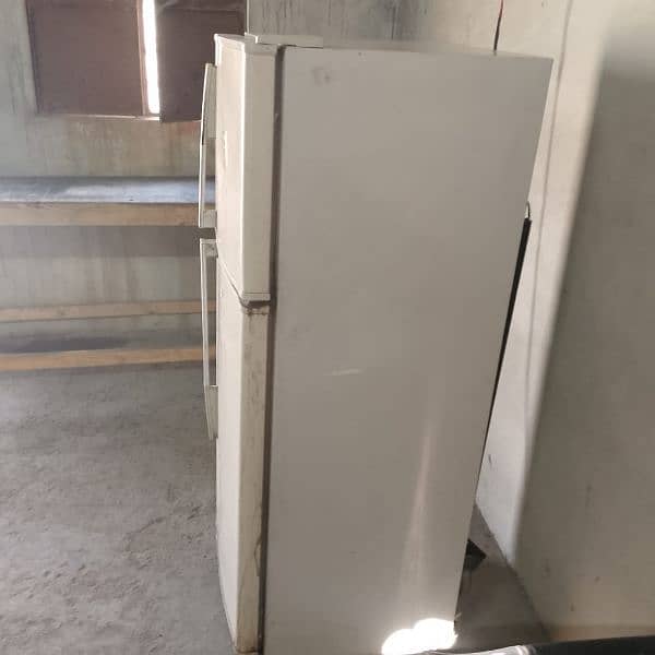 refrigerator for sale 0