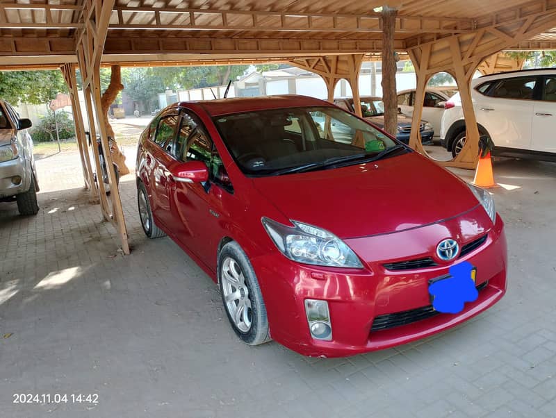 Toyota Prius 2011 1