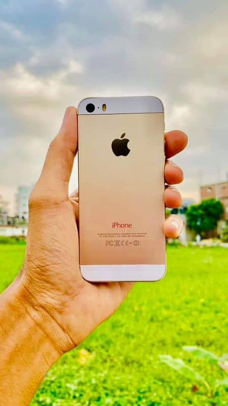 iPhone 5s Stroge 64 GB PTA approved for sale 0325/2452/771 0