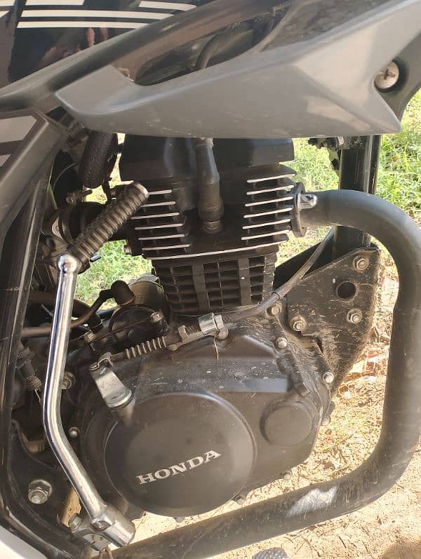 HONDA CB 150F 5