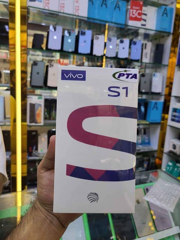 vivo s1 Stroge 4/128 GB PTA approved for sale 0325/2452/771 1