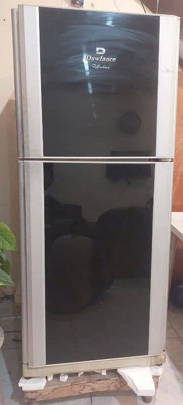 dawlance medium size crystal refrigerator 8