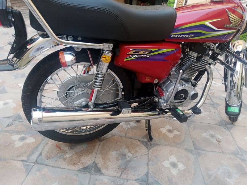 HONDA24 MODEL ISLAMABAD GOLDEN NUM ON MY NAME ZERO METRE CONDITION 5