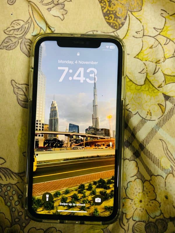 IPHONE 11 64GB JV 8