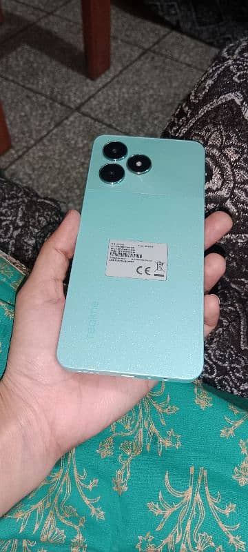 realme C51 3